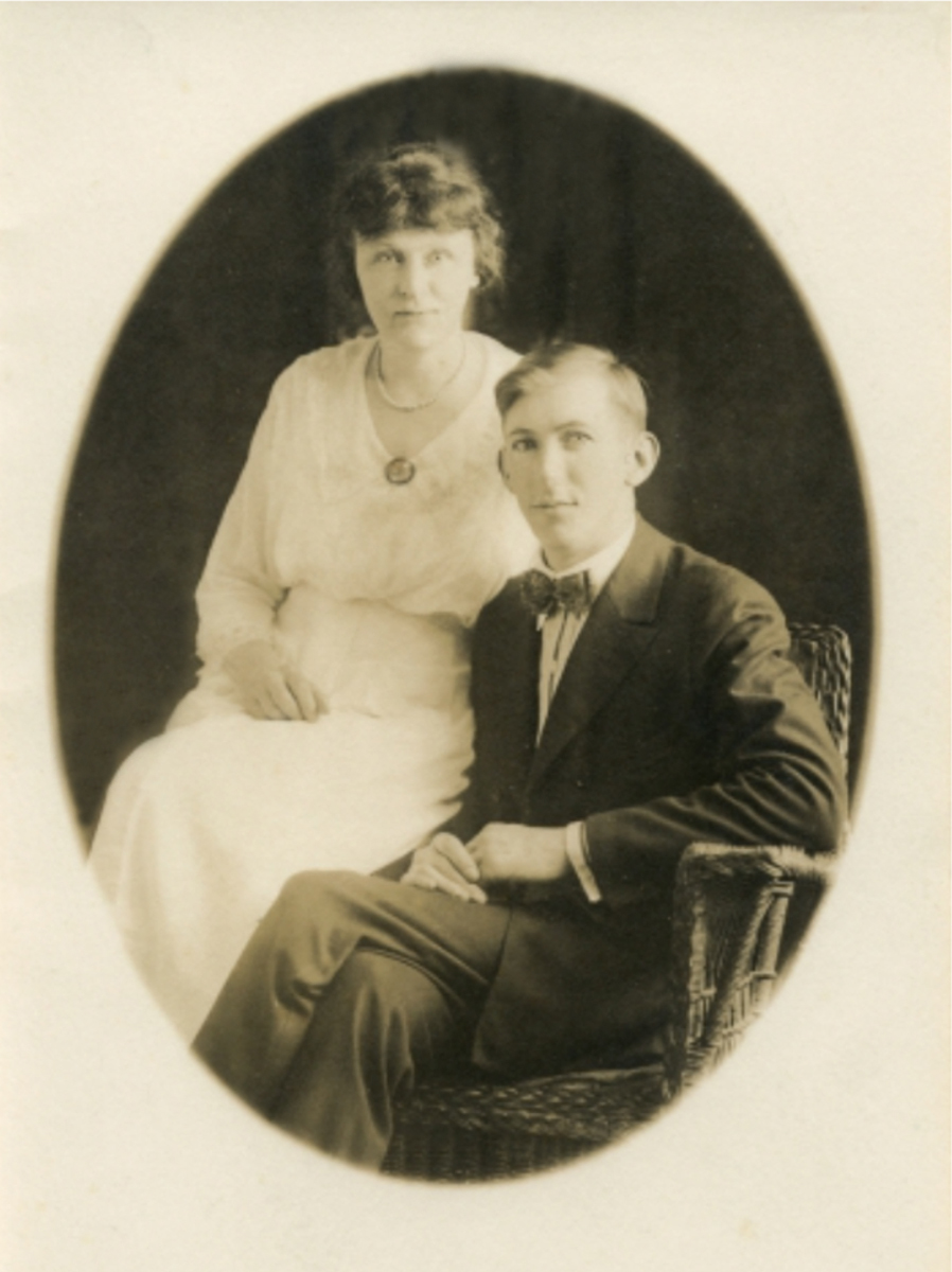 Bror Anton Danielsson (I03501) (1895-1952) og Anna Julia Blad (I05186) (1887-1962) - bryllup 17. april 1920